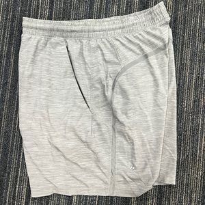Lulu lemon pacebreaker shorts
